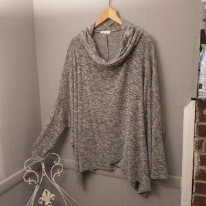 Entro Women's Cowl Neck Handkerchief Hem Top XL